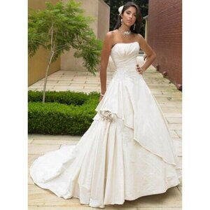 Maggie Sottero Symphony Royale wedding dress size 2-4